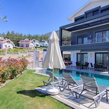 Efe Ovacik فتحية